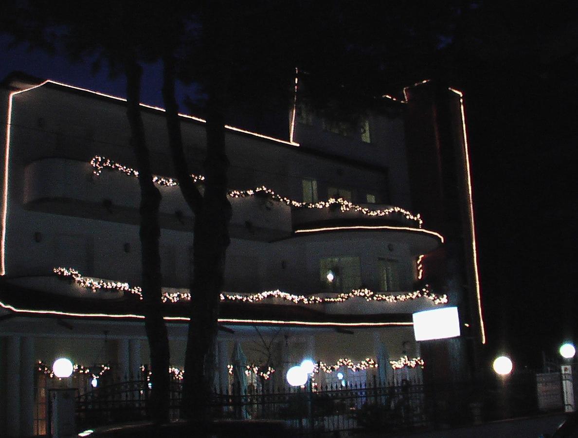 Hotel Pina