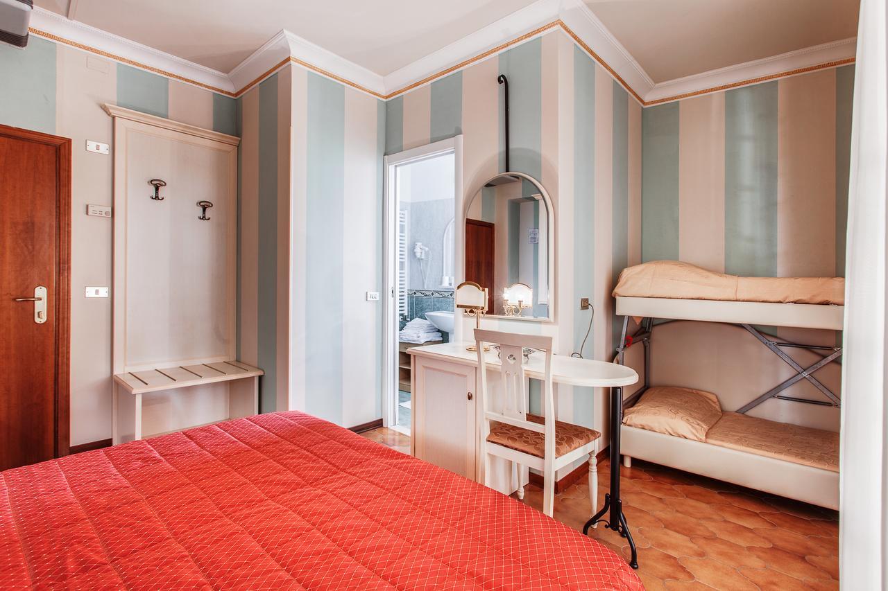 Pina Hotel